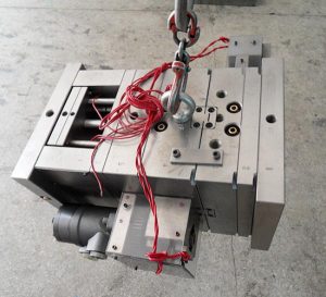 Screw Thread Injection mould